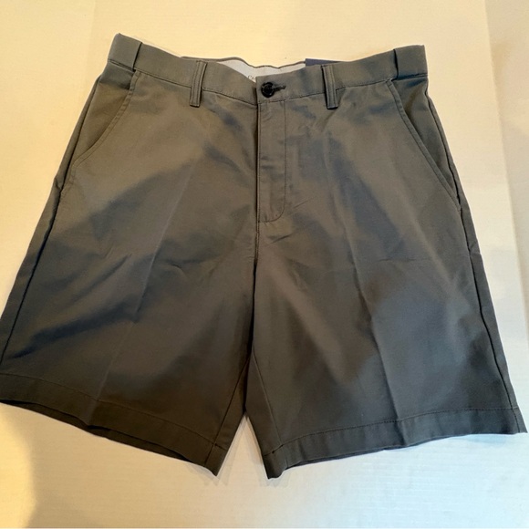 croft & barrow Other - Croft & Barrow Men's Charcoal Flat Front Shorts Size 36 New with Tags